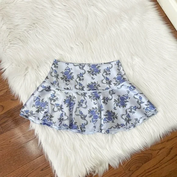 Y2K blue coquette mini skirt 🩵 by Kimchi Blue - Picture 4 of 5